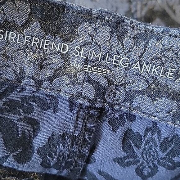 Chico's Navy Metallic Damask Girlfriend Ankle So Slimming Pant Size 8 - Picture 5 of 7